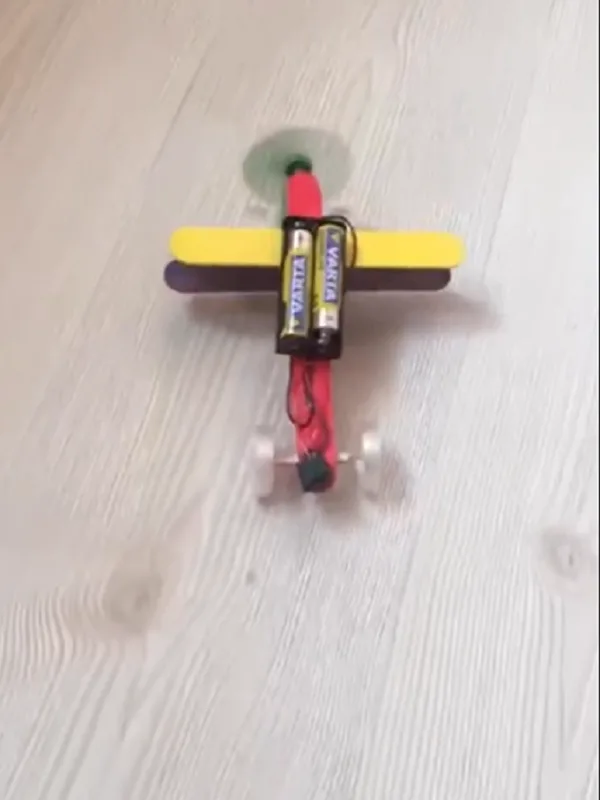 Robodemy Uçak Kiti